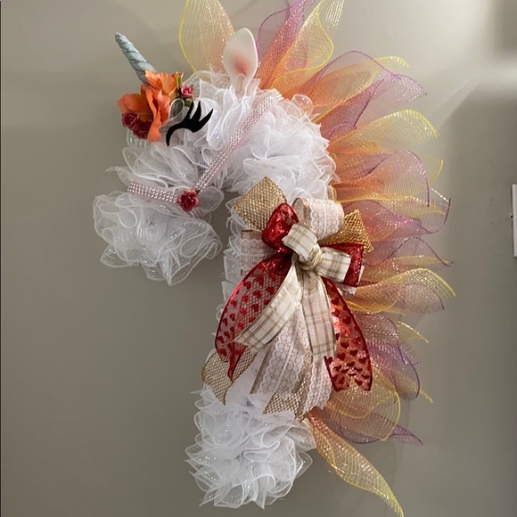 Unicorn wreath